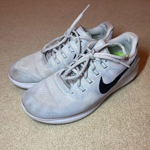 Women’s Nike Free Run Grey Sneakers